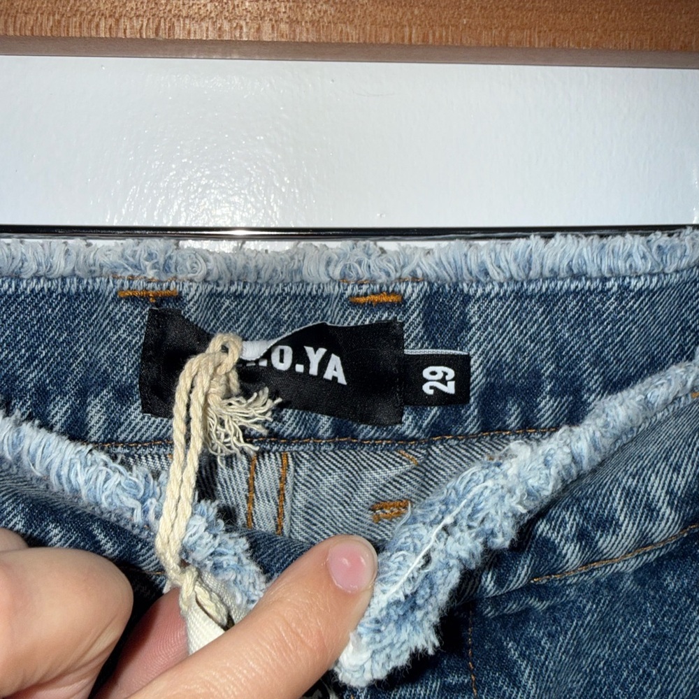 SER.O.YA Mountain Wide Leg Aspen Low Rise Jean in
Sorrentino Size 29 NWT - Picture 10 of 12